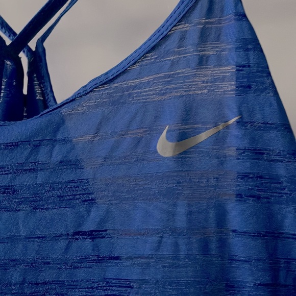 NIKE Dri-fit Tank Top - Picture 2 of 5